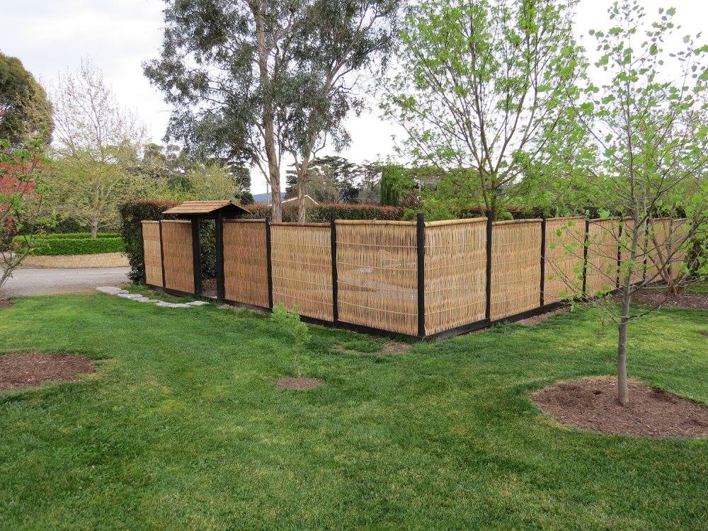 Japanese-inspired courtyard garden at Villa Capra